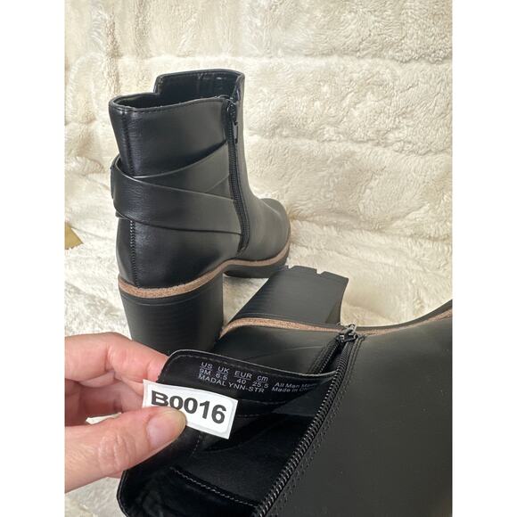 Naturalizer 9 M Madalynn Strap Weatherproof Heeled Boots Rain Repellent - Picture 4 of 5